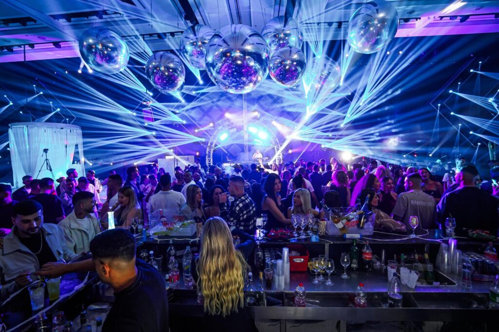 הסיינדה אולם